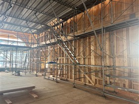 一般開架事務室側