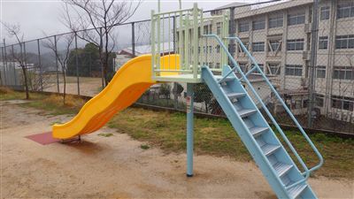 北陽台南公園（すべり台）